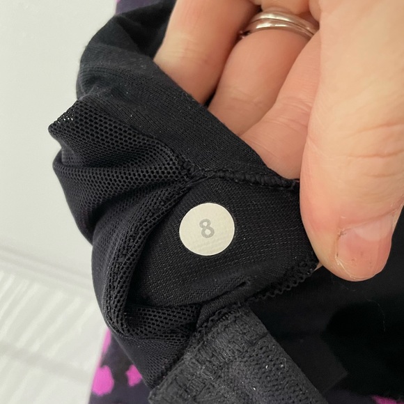 Purple and Black Animal Print Lululemon Workout Top Size 8 - Picture 3 of 3
